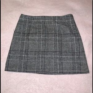 FOREVER21 ONLY WORN ONCE  PLAID SKIRT!